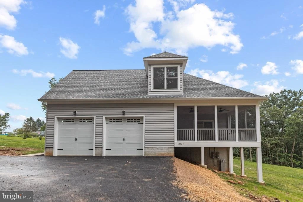 Photo of 2624 BACHMAN ROAD