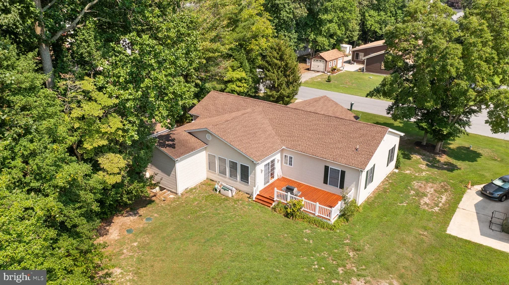 Photo of 33 SIOUX DRIVE