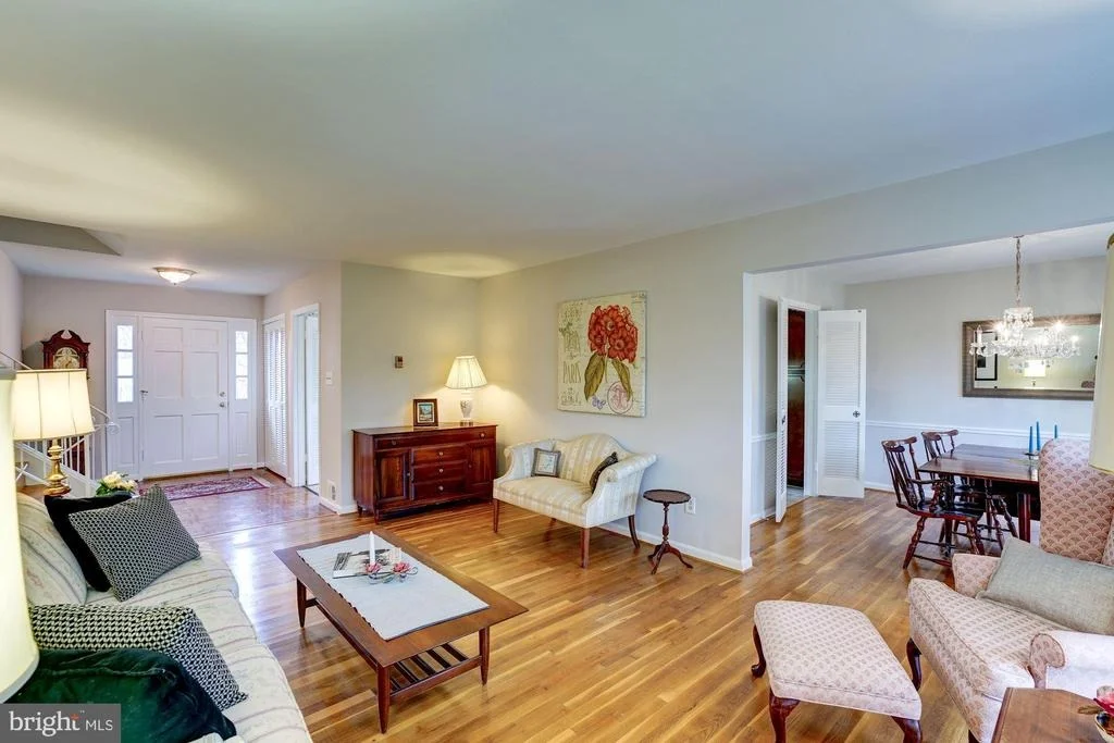 Photo of 2507 W MEREDITH DRIVE