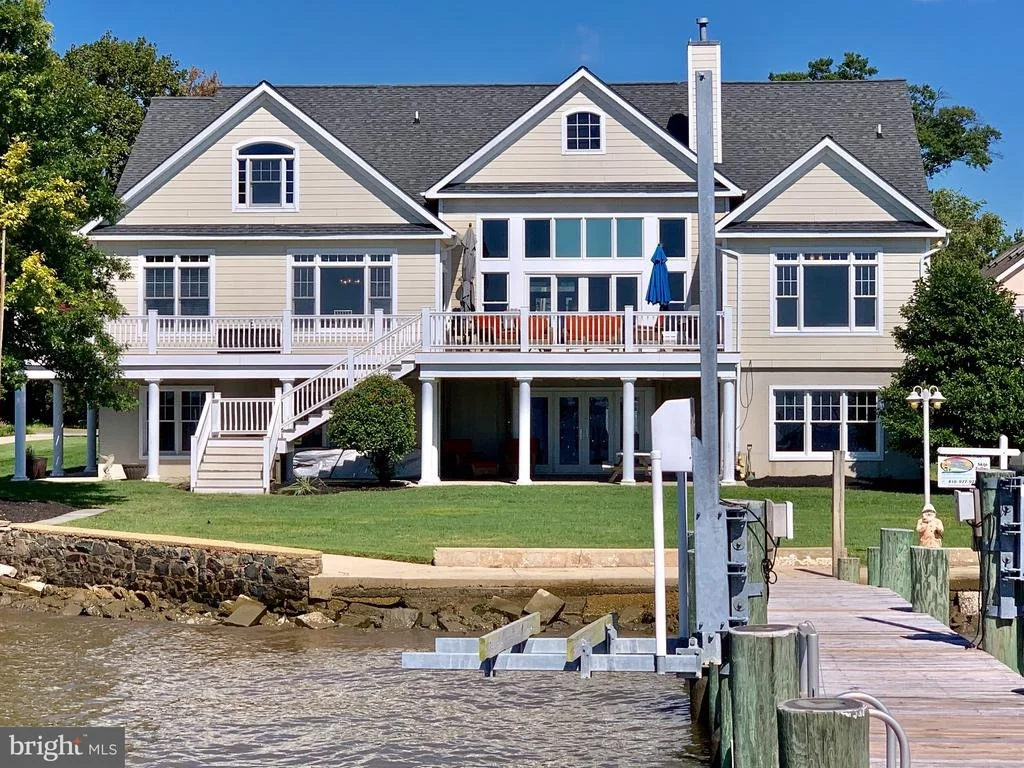 Photo of 3539 BAY DRIVE