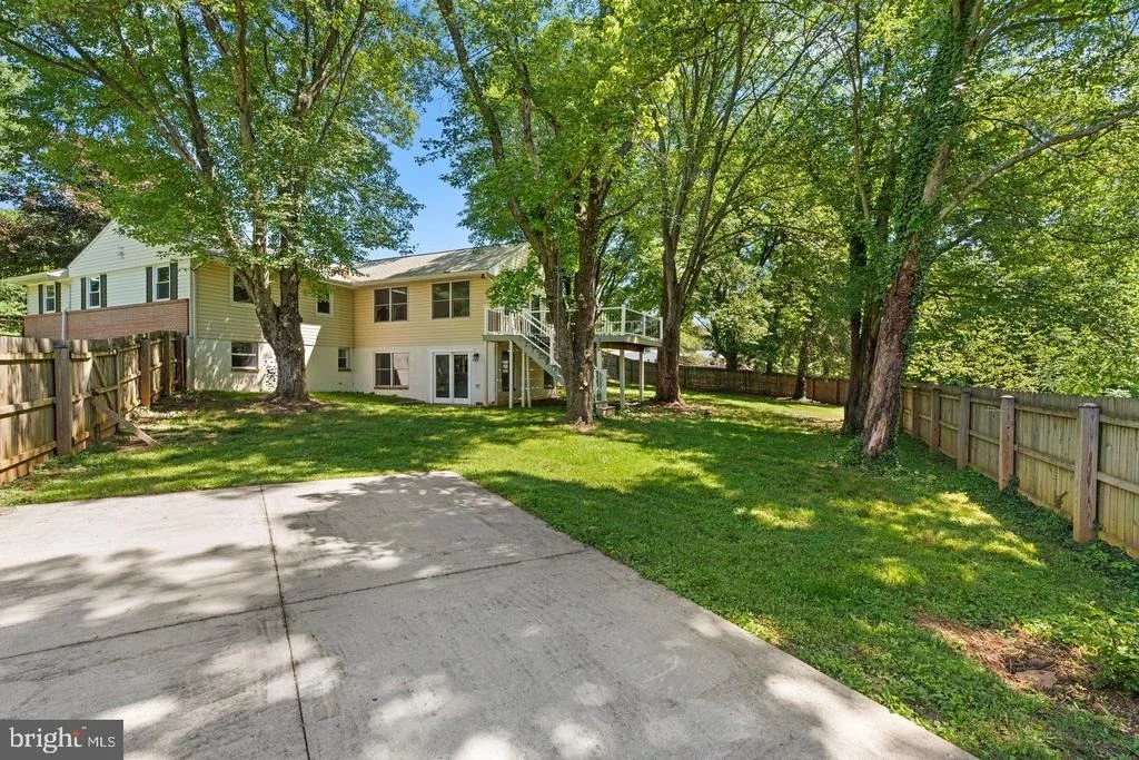 Photo of 14906 DUNSTAN LANE