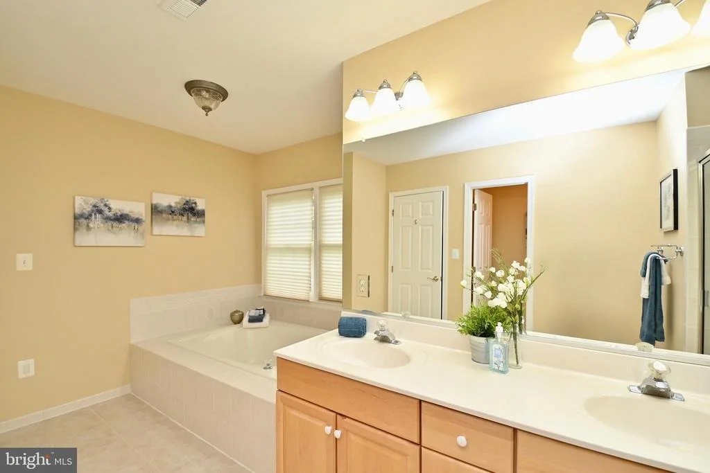 Photo of 6202 GARDEN ROAD
