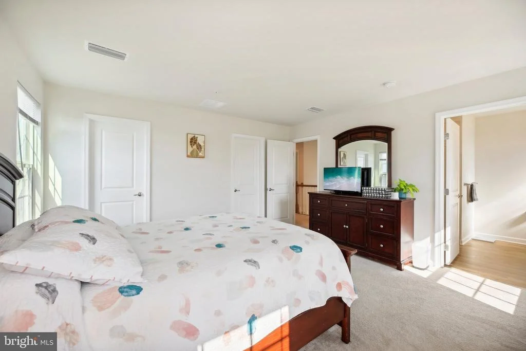 Photo of 231 PICKETT STREET