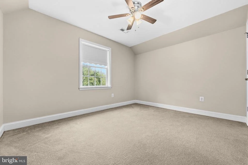 Photo of 117 BEVERLY LANE