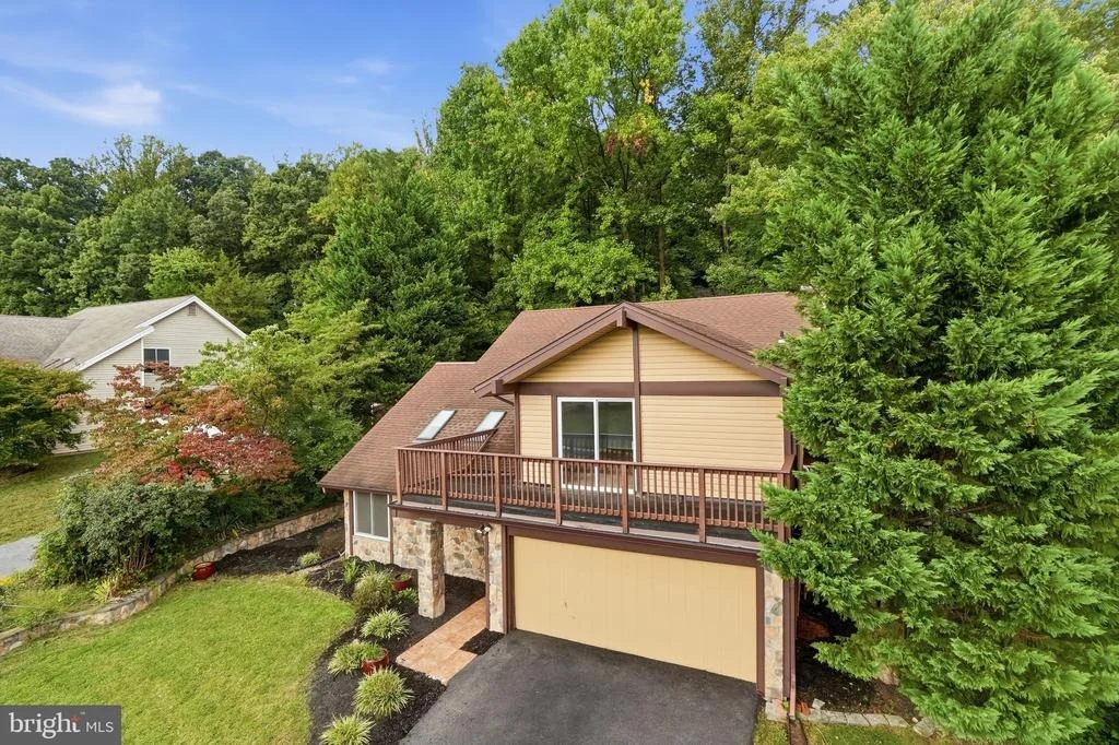 Photo of 7818 MULBERRY BOTTOM LANE