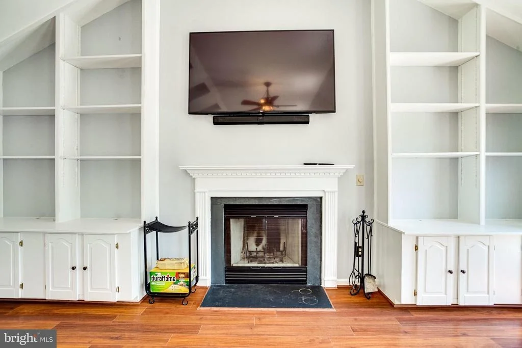 Photo of 9813 MAINSAIL DRIVE