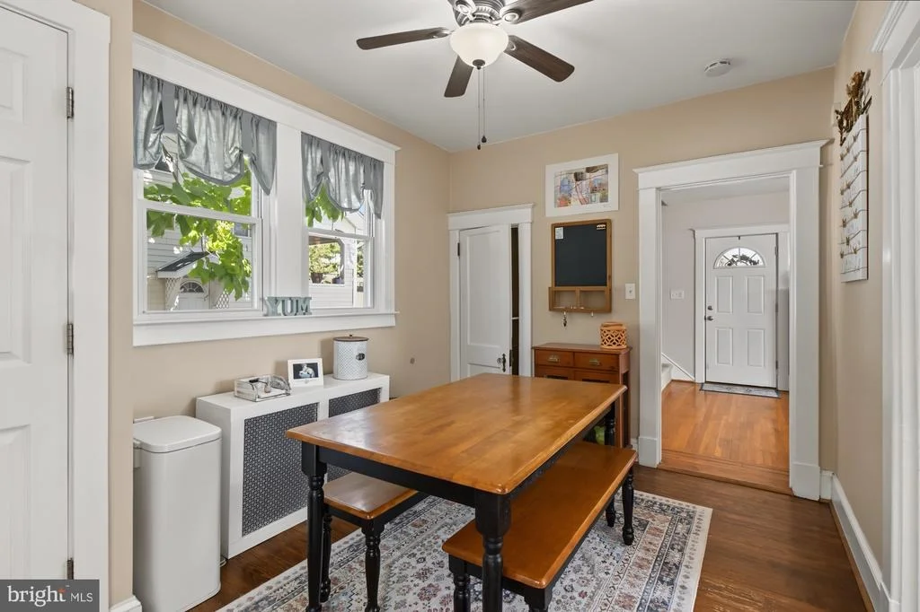 Photo of 2811 PINEWOOD AVENUE