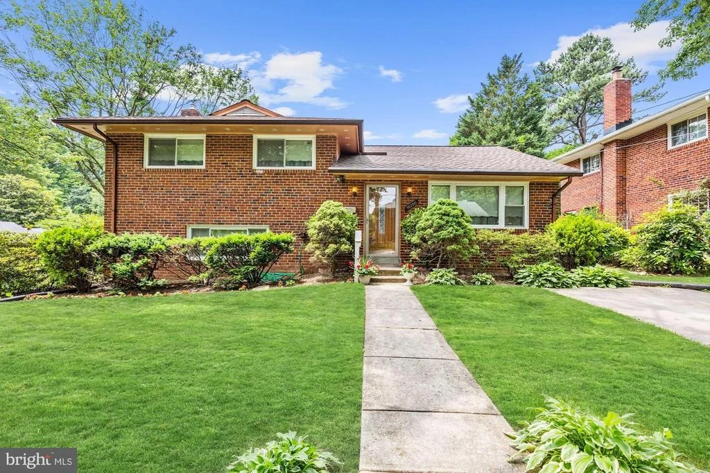 Photo of 10200 CONOVER DRIVE