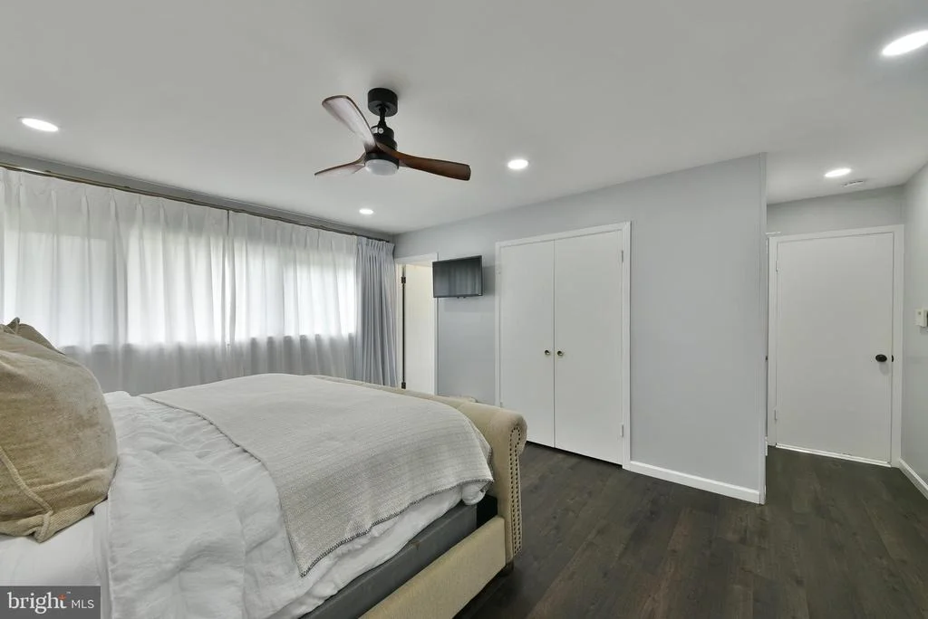 Photo of 8 WINDOVER LANE