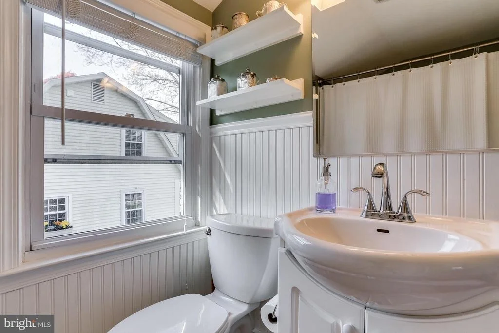Photo of 1335 BROOK ROAD