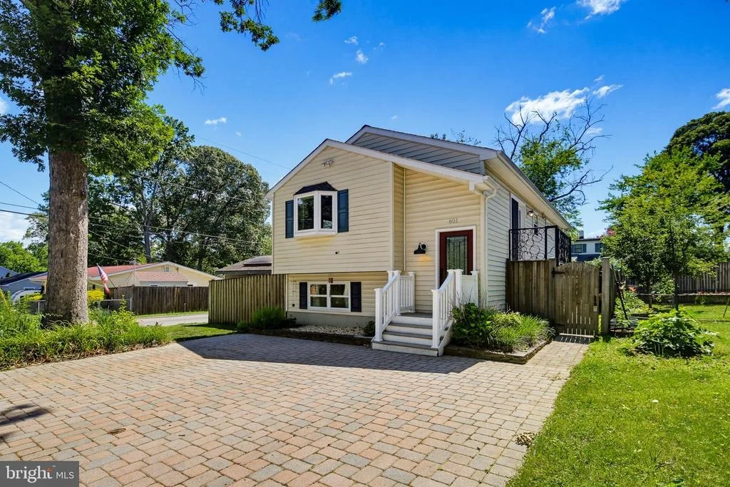Photo of 601 CENTER DRIVE