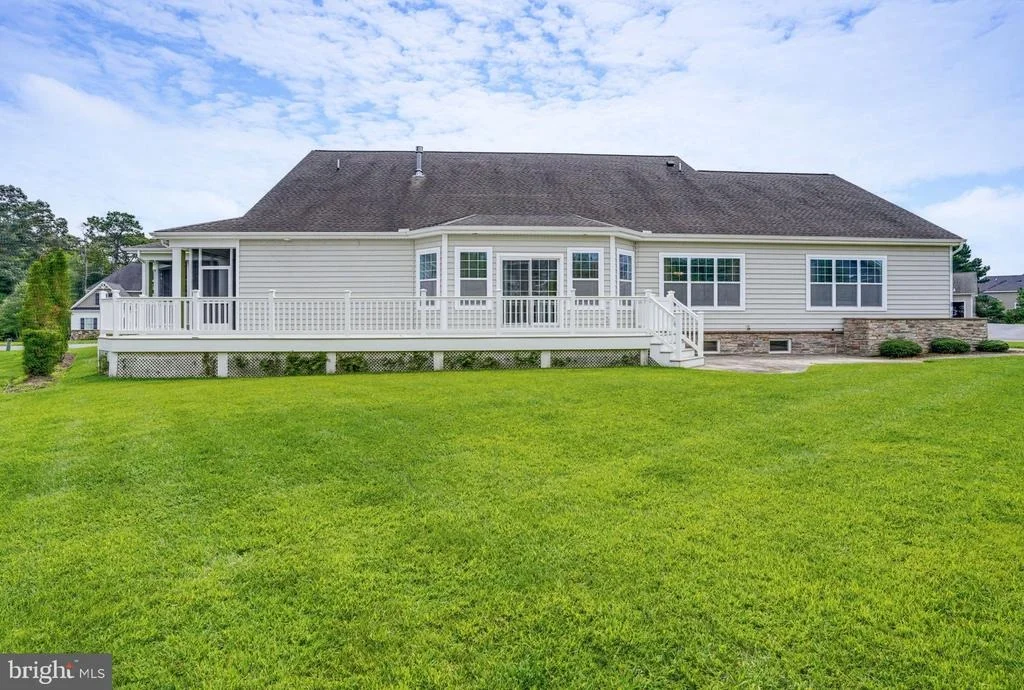 Photo of 35525 PEREGRINE ROAD