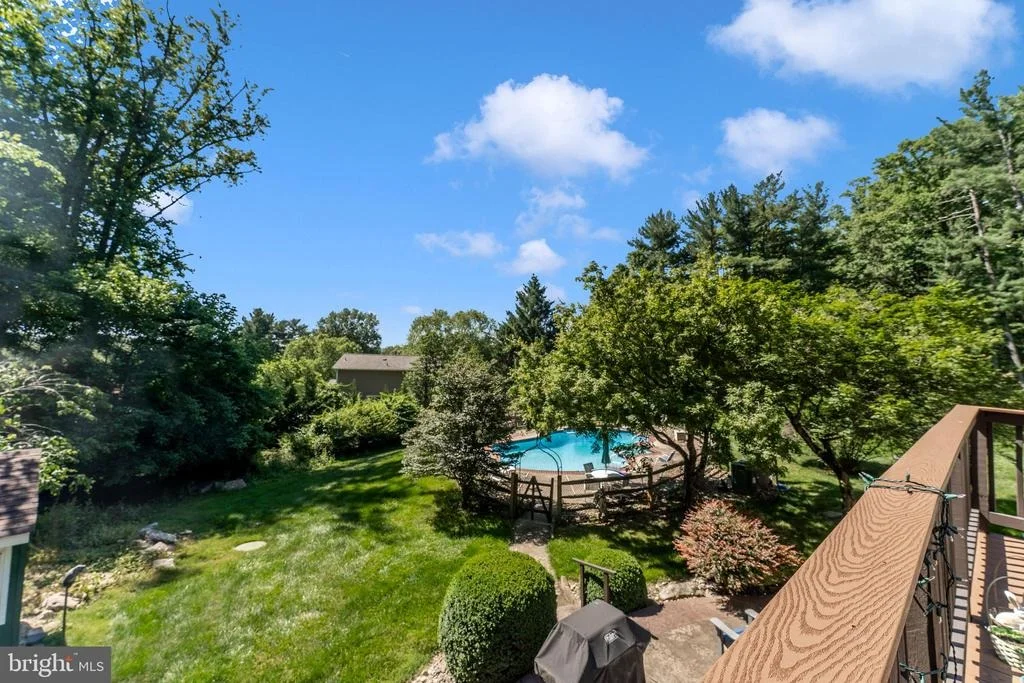 Photo of 6213 WHITE OAK DRIVE