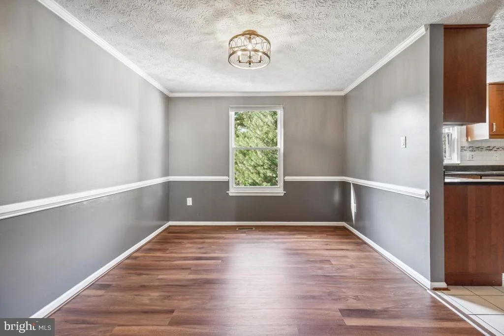 Photo of 8032 RED JACKET WAY