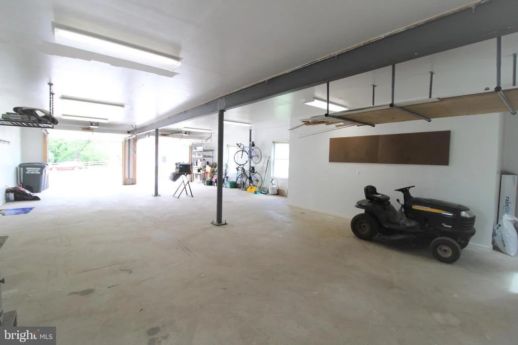 Photo of 10311 LOMOND DRIVE