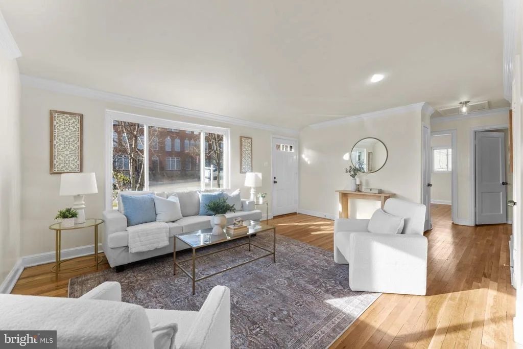 Photo of 11013 AMHERST AVENUE