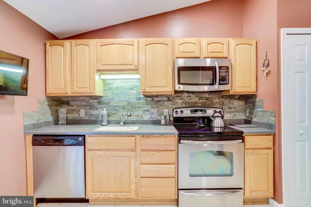 Photo of 1308 DULLES PLACE