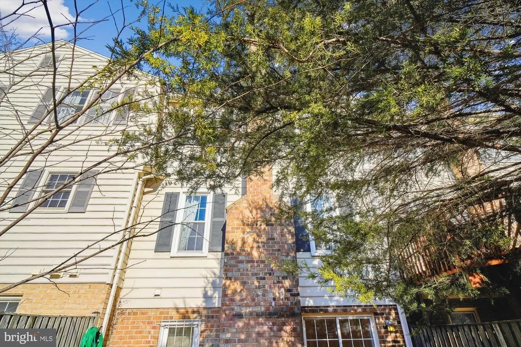 Photo of Unit 38 at 1046 WINDRUSH LANE