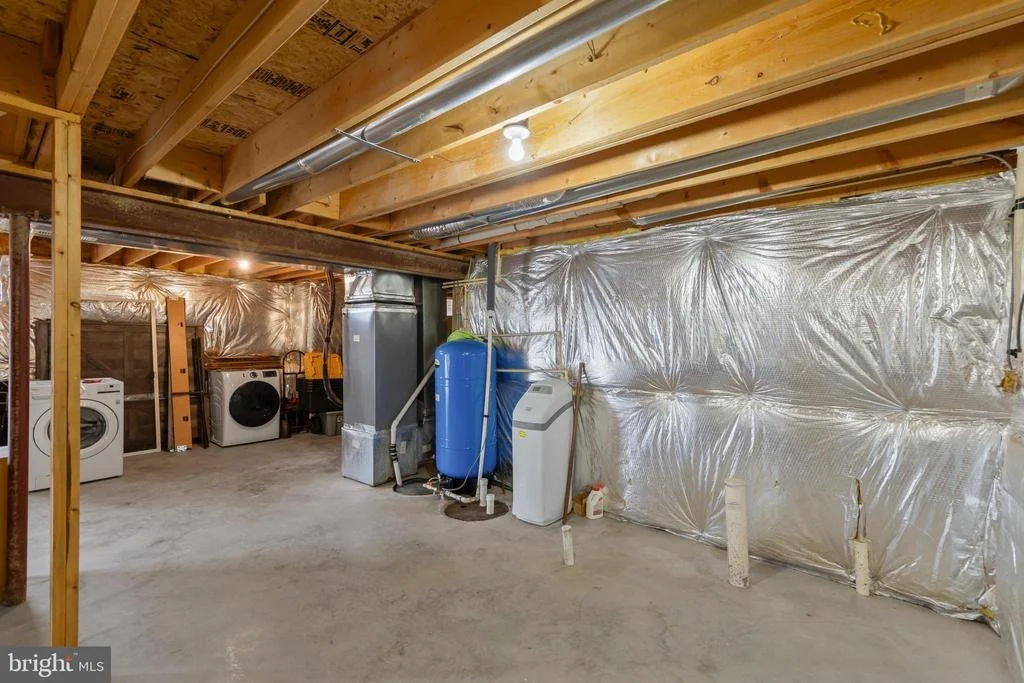 Photo of 1105 HENRY DRIVE