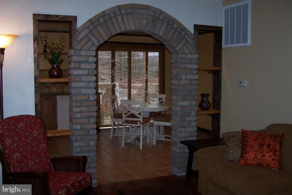 Photo of 780 SPRUCE DRIVE