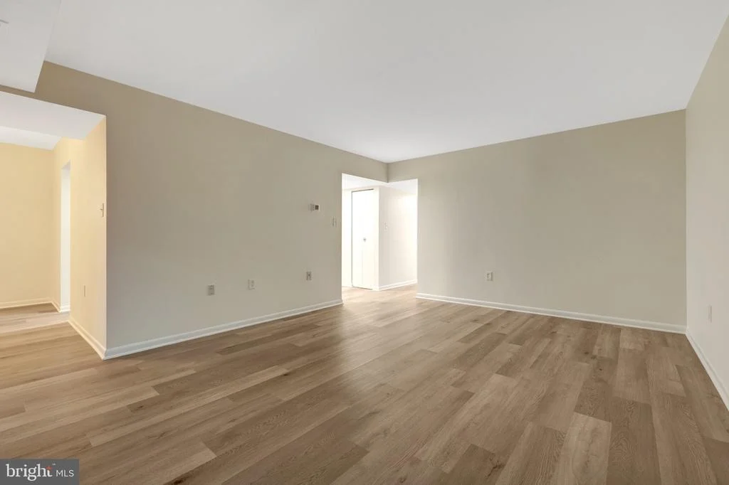 Photo of Unit 1B at 1403 NORTHGATE