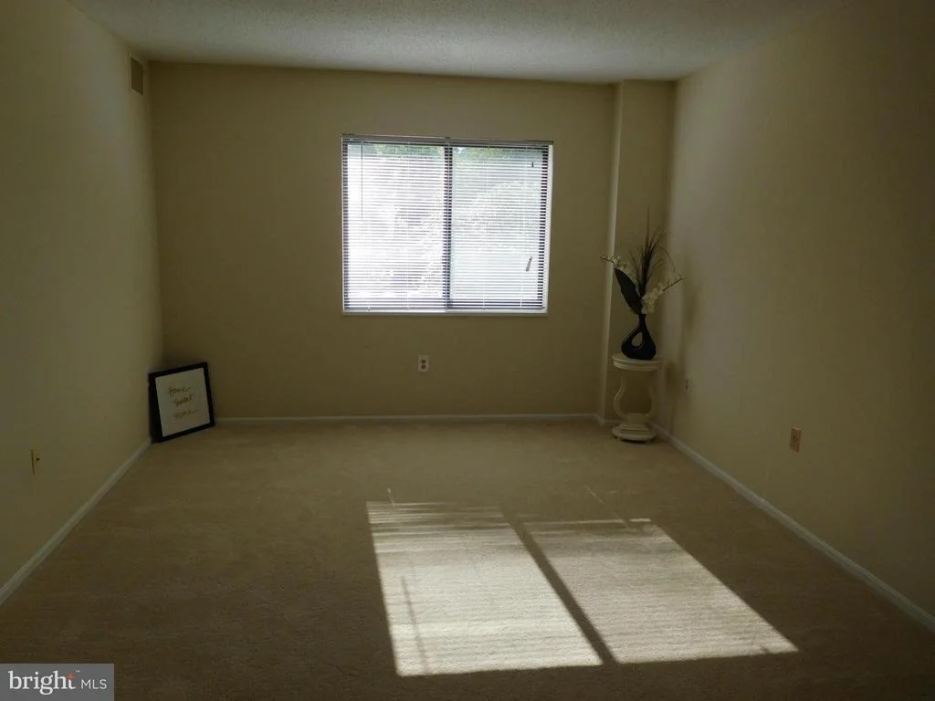 Photo of Unit 1201 at 15101 INTERLACHEN DRIVE