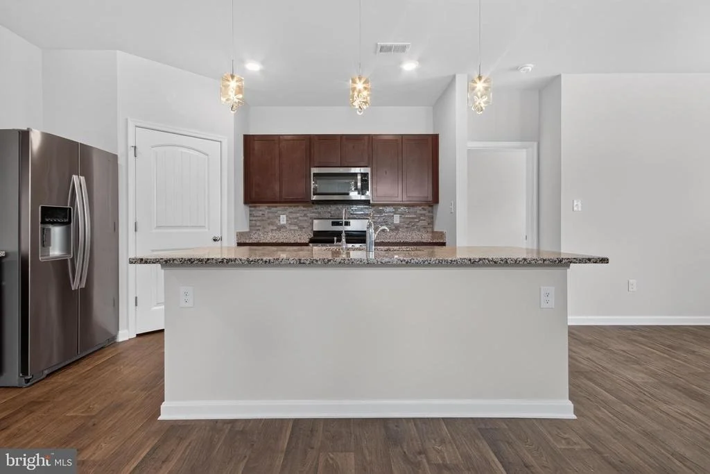 Photo of 20583 SMITHFIELD CIRCLE