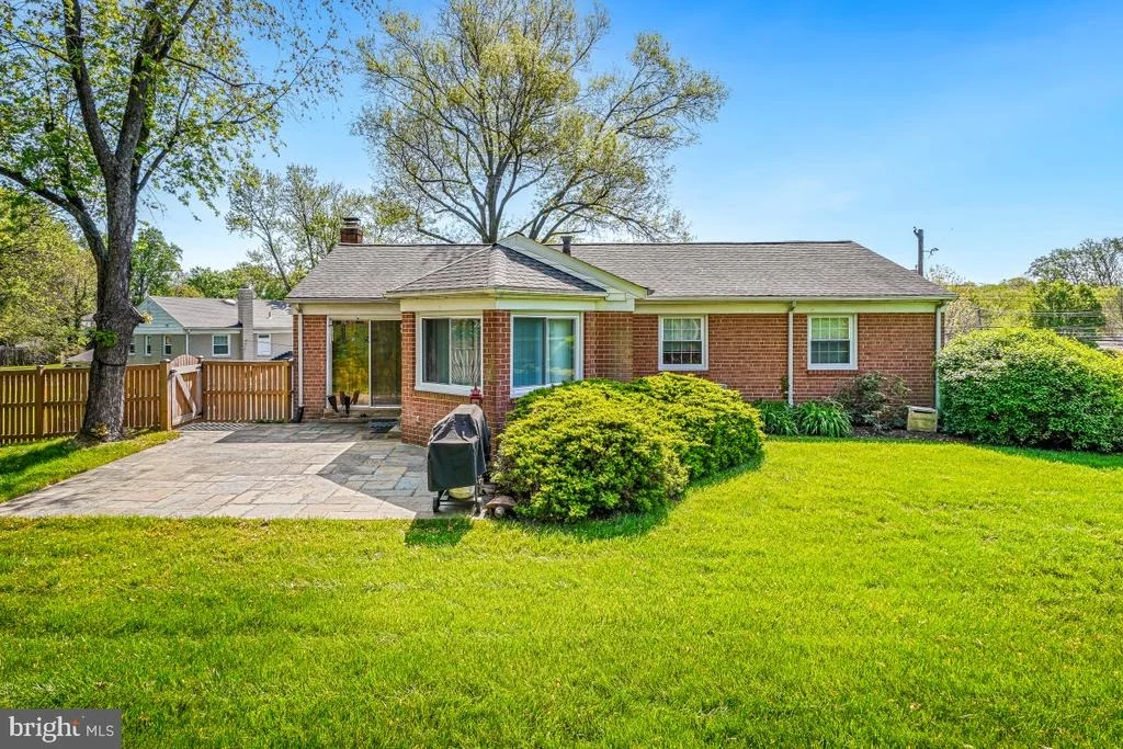 Photo of 2003 STRATTON DRIVE