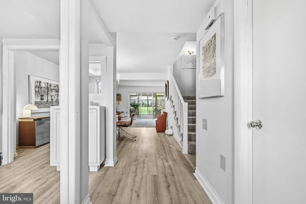 Photo of Unit 32F at 3590 GLENEAGLES DRIVE