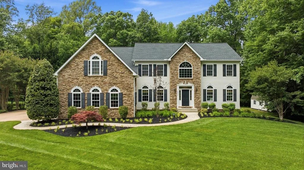 Photo of 3820 LEAFCREST COURT