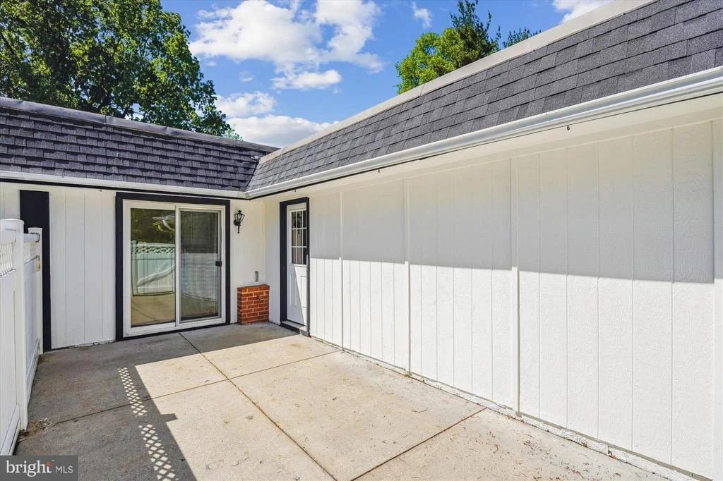 Photo of Unit 31B at 3702 MARBLE ARCH WAY