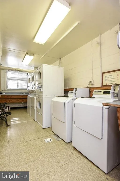 Photo of Unit G7 at 4545 MACARTHUR BOULEVARD NW