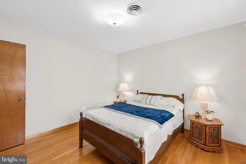 Photo of 325 CALVIN DRIVE