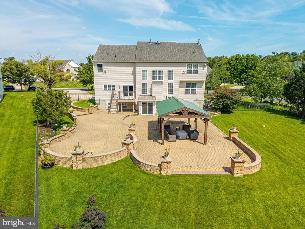 Photo of 10 TARA DRIVE