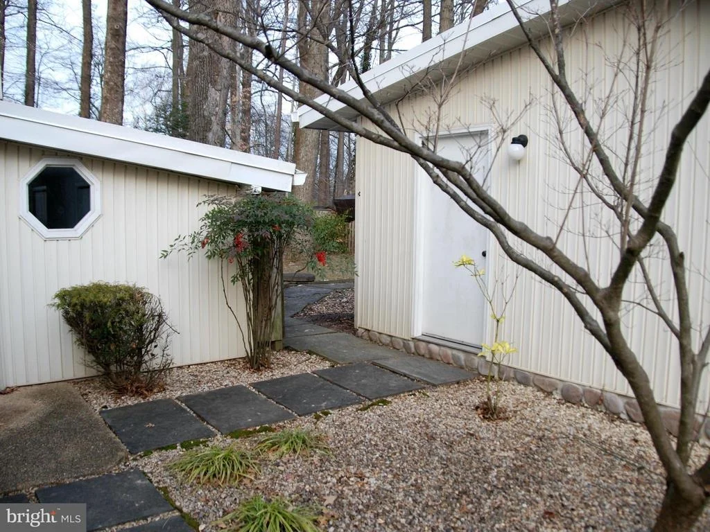 Photo of 8936 WALKER STREET