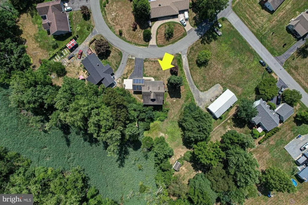 Photo of 119 N MEADOW DRIVE