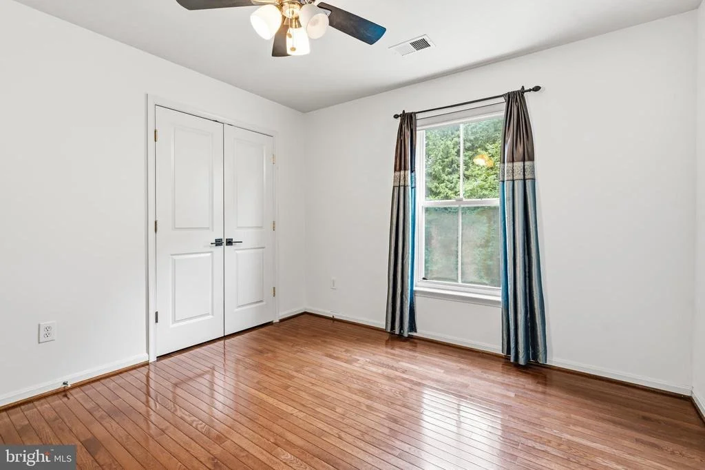 Photo of 22409 BROOK POINT WAY