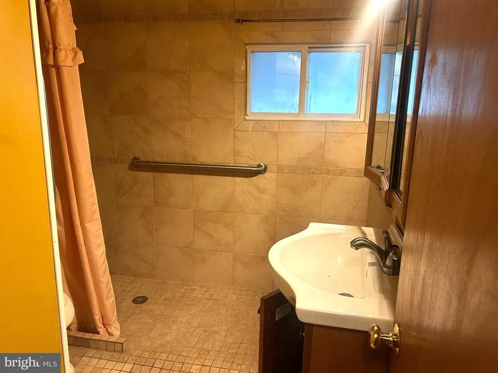 Photo of 127 HAWTHORNE AVENUE