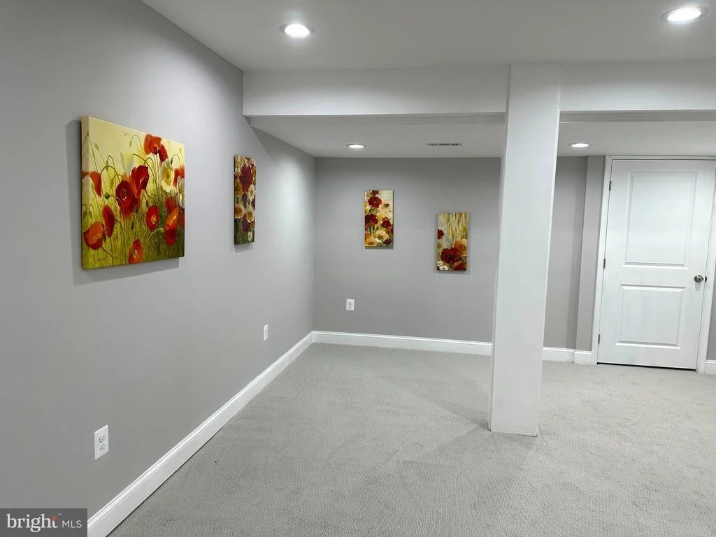 Photo of 7814 OUTING AVENUE