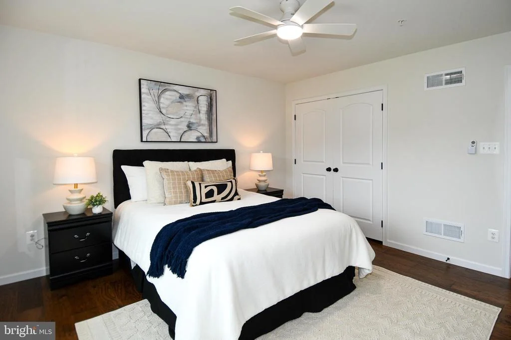 Photo of 2710 HILLFIELD DRIVE