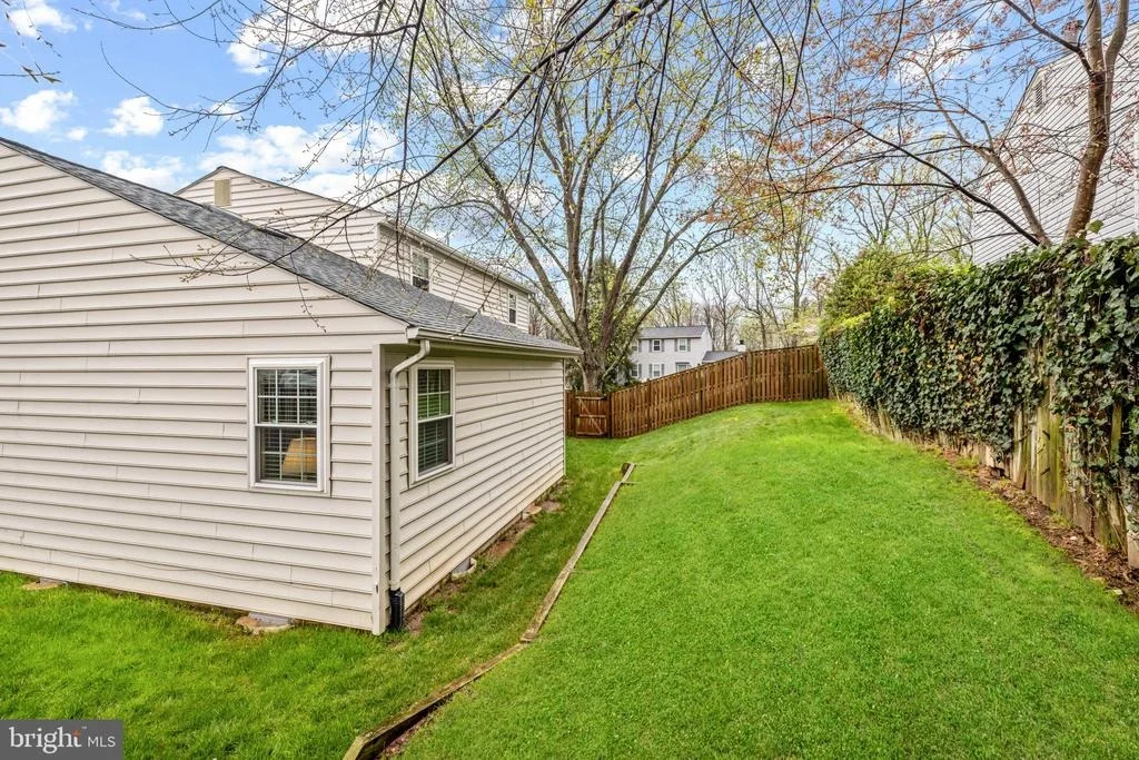 Photo of 9757 TURNBUCKLE DRIVE