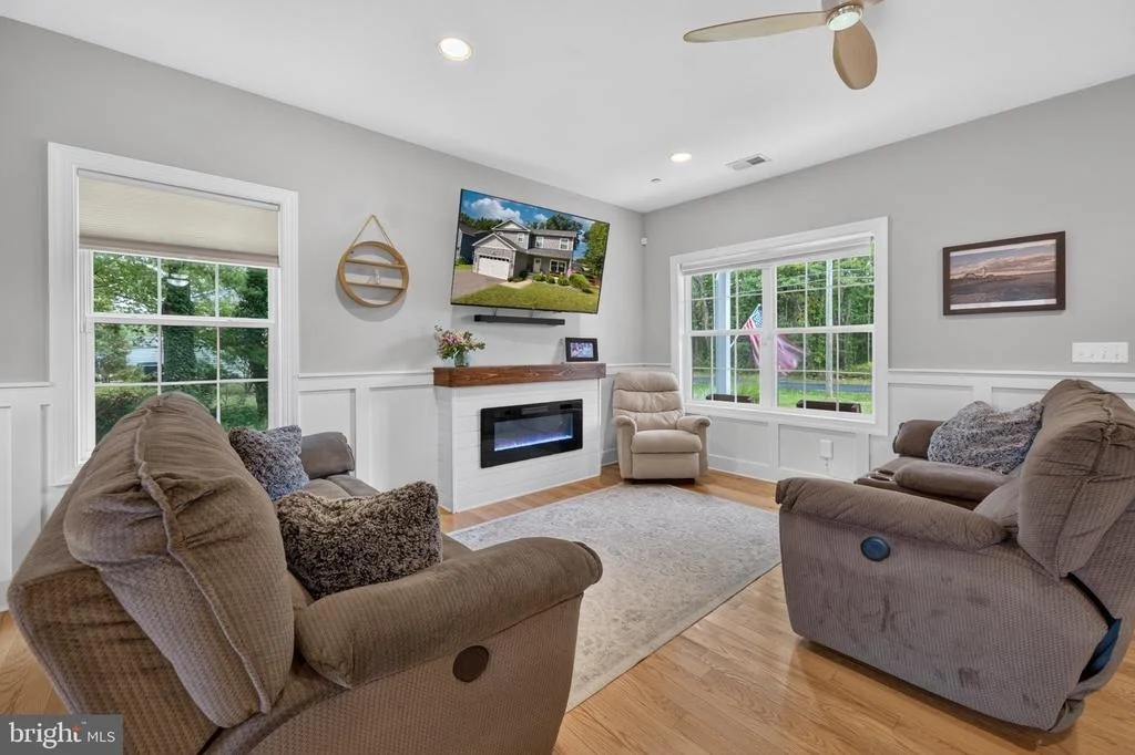 Photo of 212 OREGON ROAD