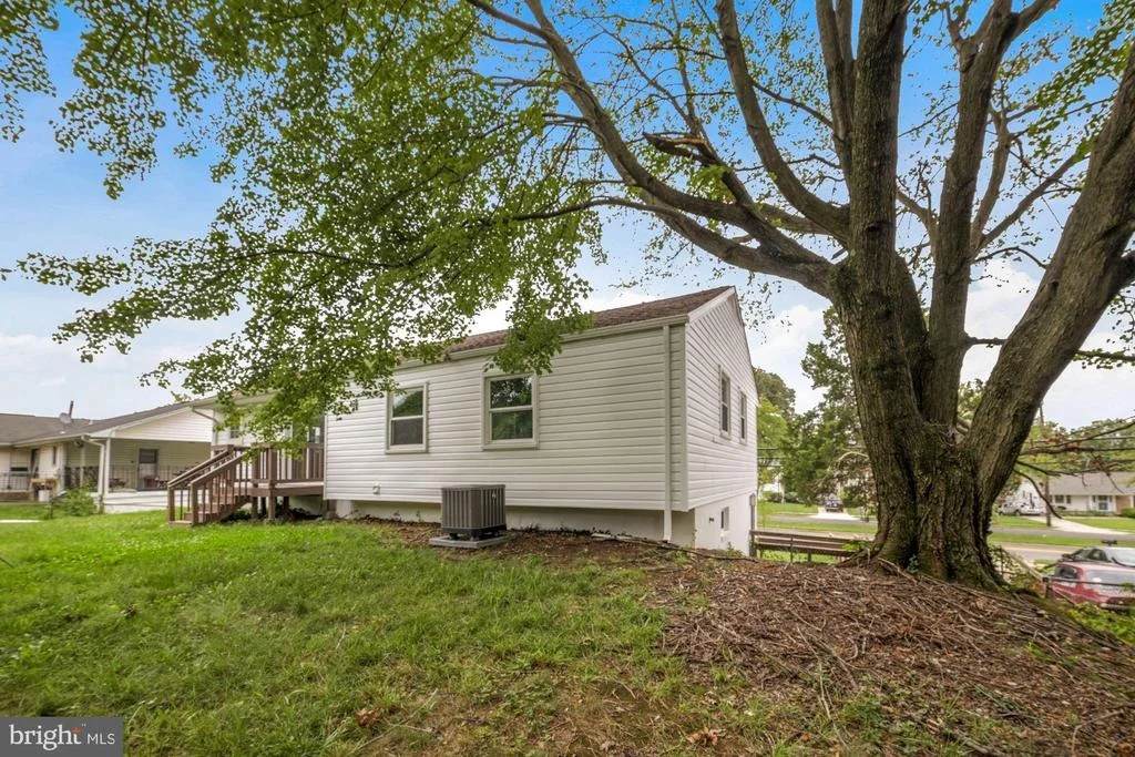 Photo of 7308 WALKER MILL ROAD