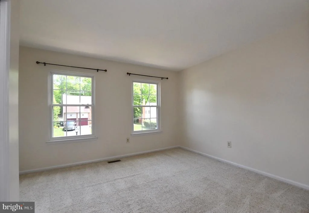 Photo of 46 CHRISTOPHER WAY