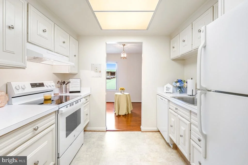 Photo of Unit 82B at 3630 GLENEAGLES DRIVE
