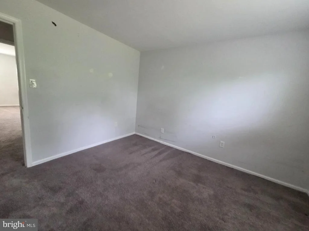 Photo of 20 FOX HOLLOW LANE