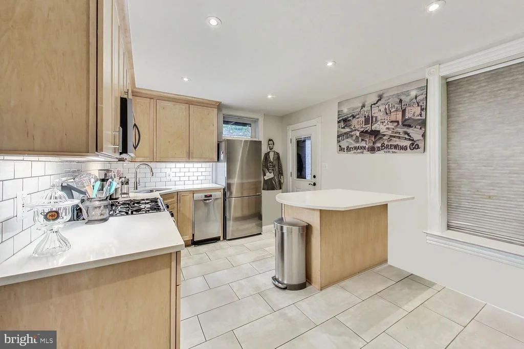 Photo of 210 8TH STREET SE