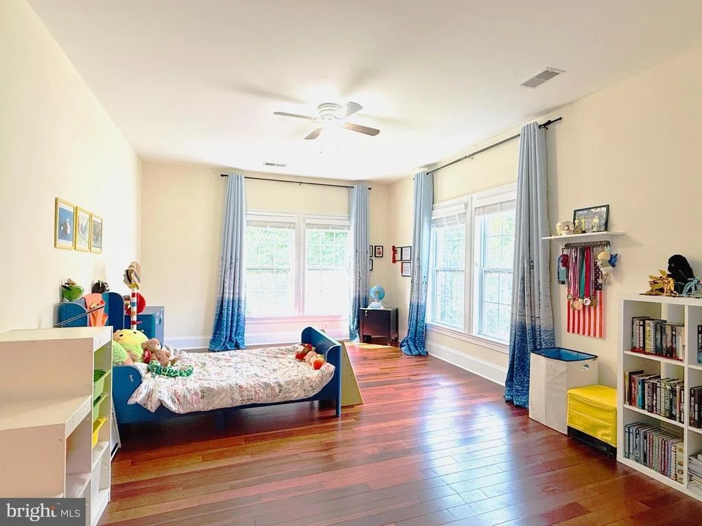 Photo of 7532 RED HILL DRIVE