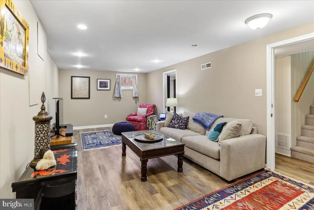 Photo of 1504 CREST ROAD