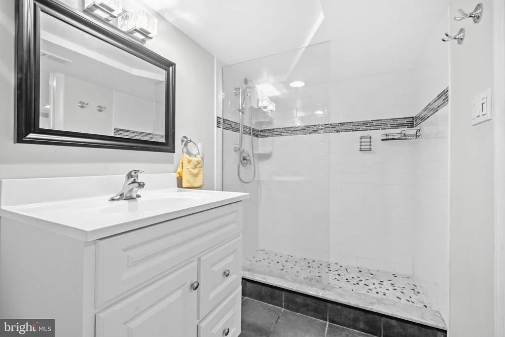Photo of 1600 FLORA LANE